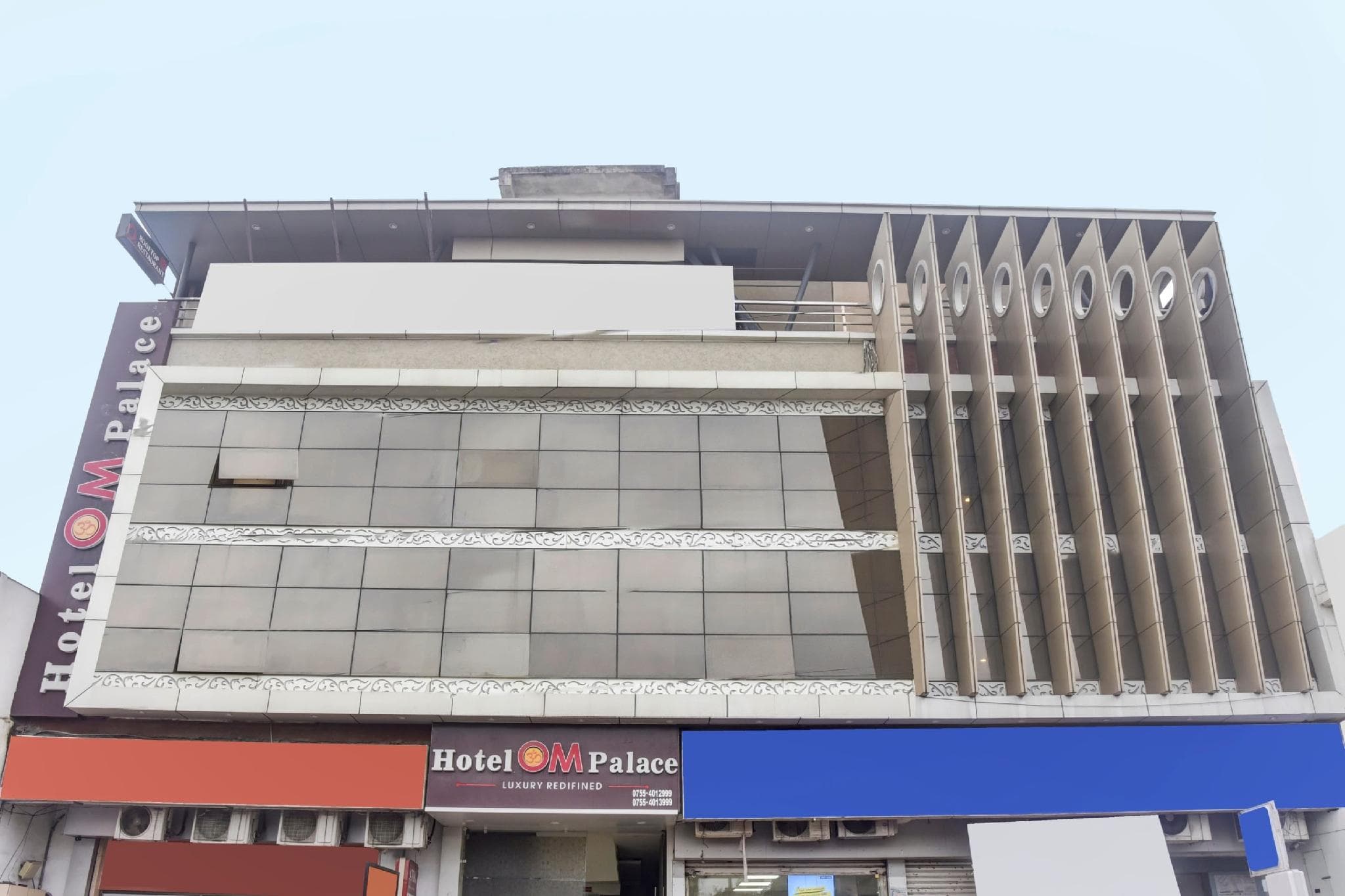 Collection O Bairagarh Railway Station Hotel