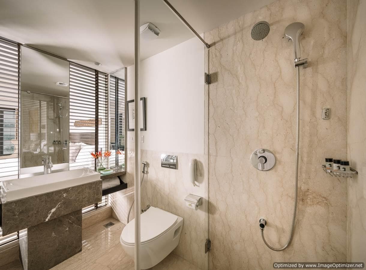 The Raintree Hotel - St.Mary's Road photo 2