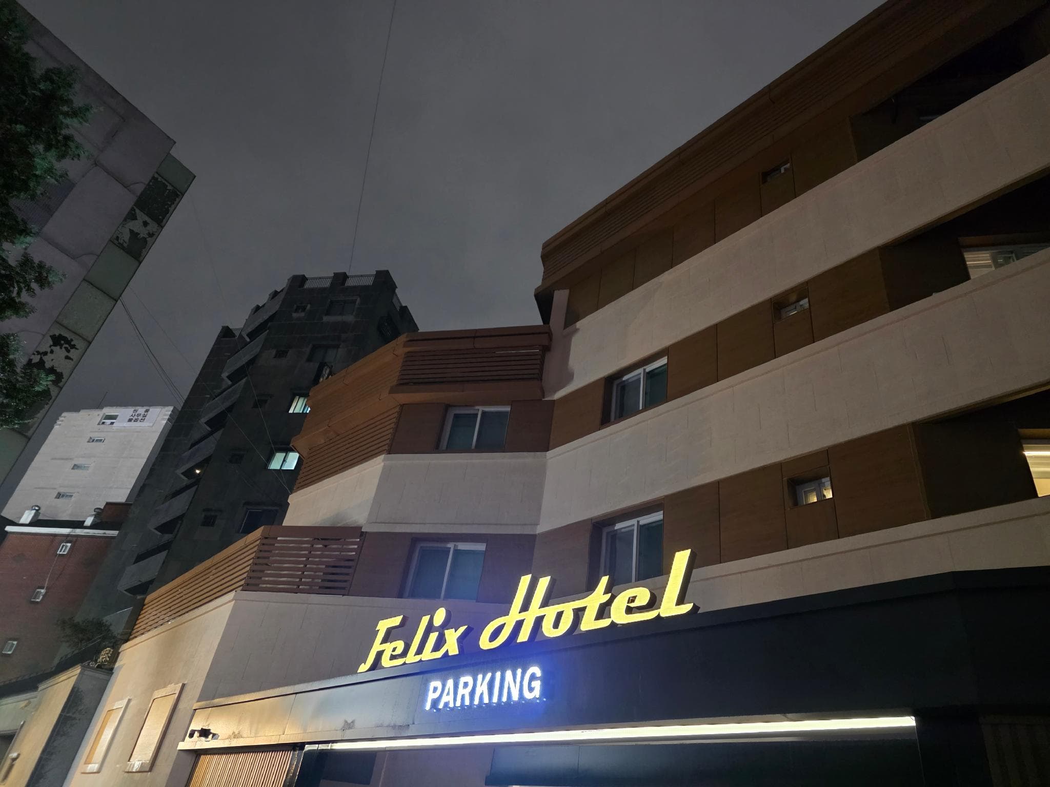 Felix Hotel