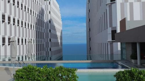 Beachfront Condotel - Infinity Pool - Apec Mandala photo 3