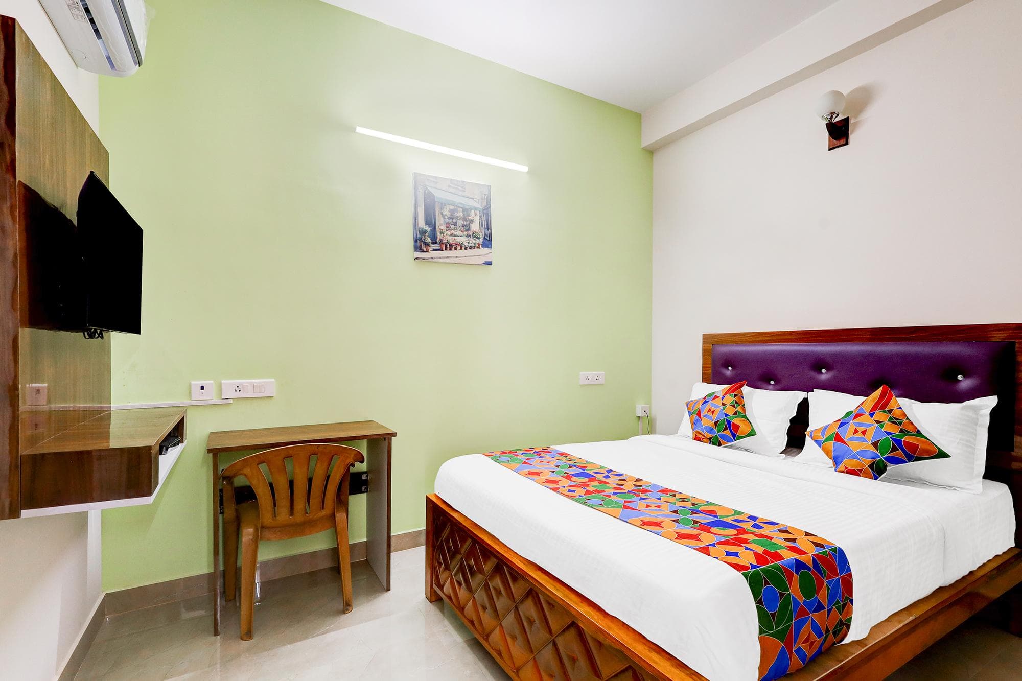FabHotel Tree Service Apartment photo 5