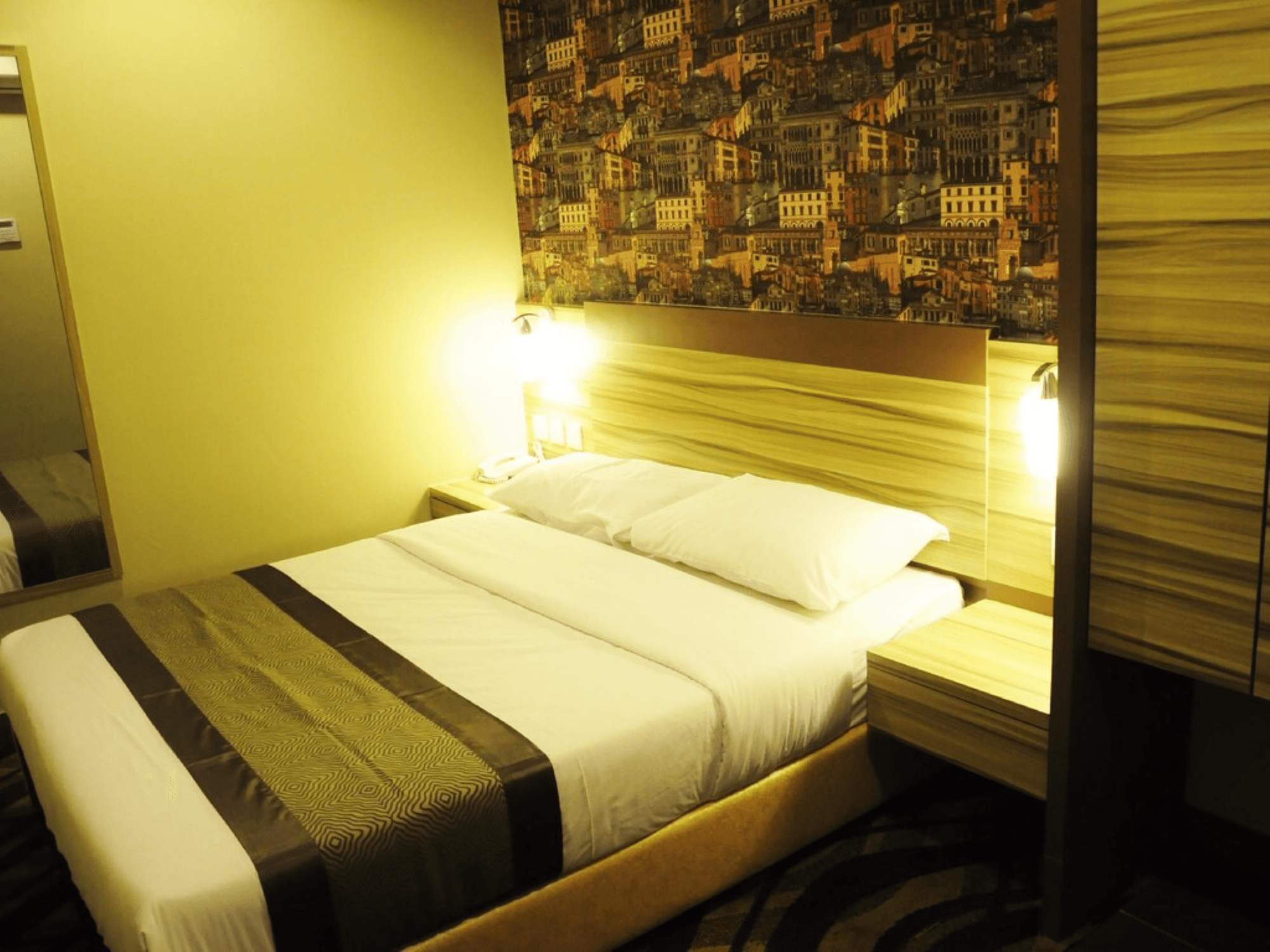 Victory City Hotel Crystal Bay photo 4