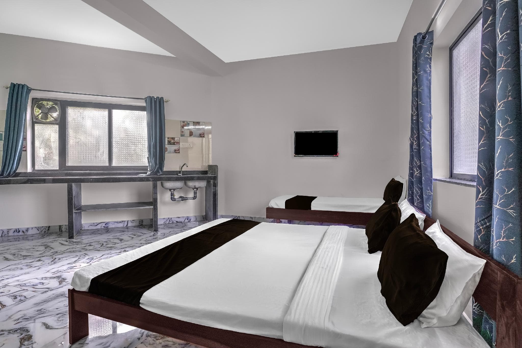 OYO 841592 SilverLine Villa photo 2