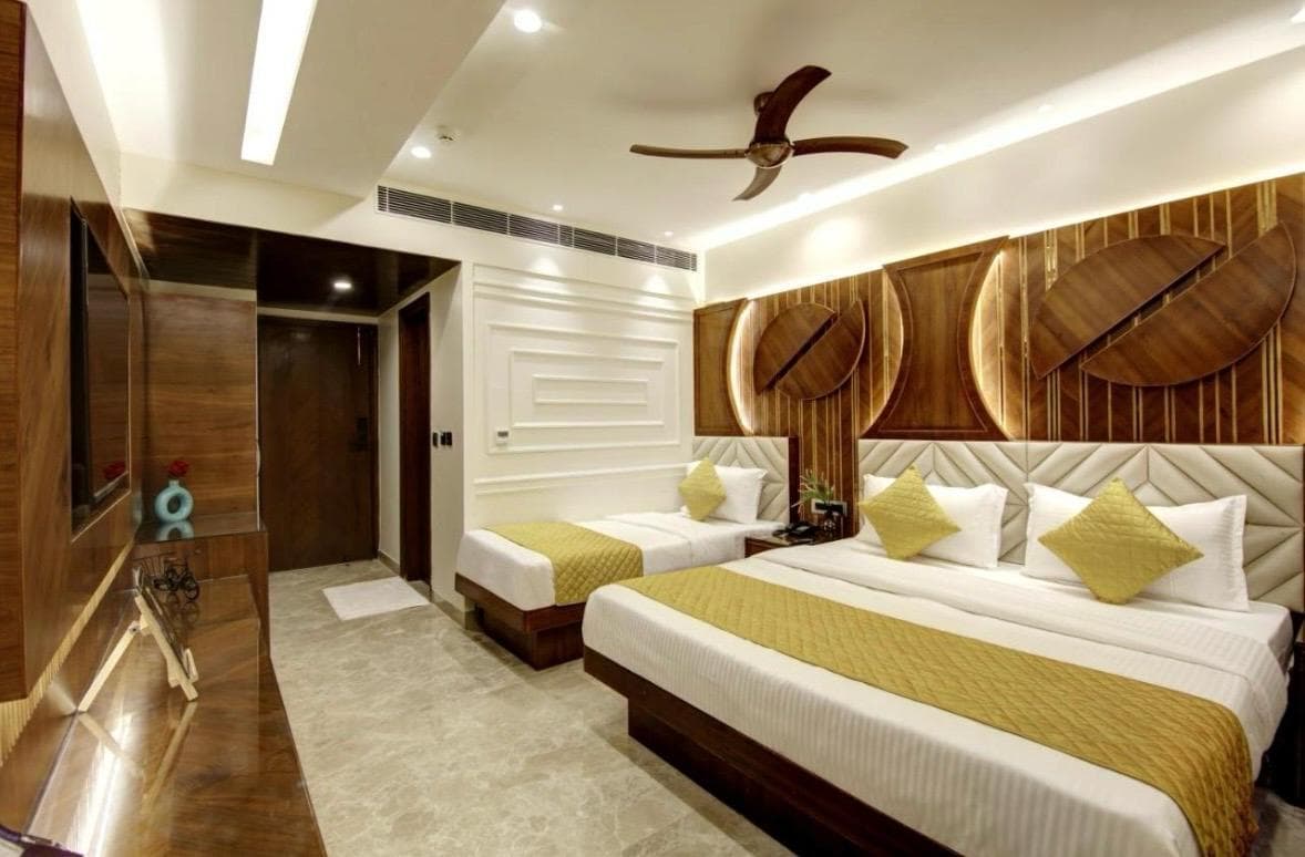 Hotel Airport Flight Path by Bunch Hotels Pvt Ltd photo 5