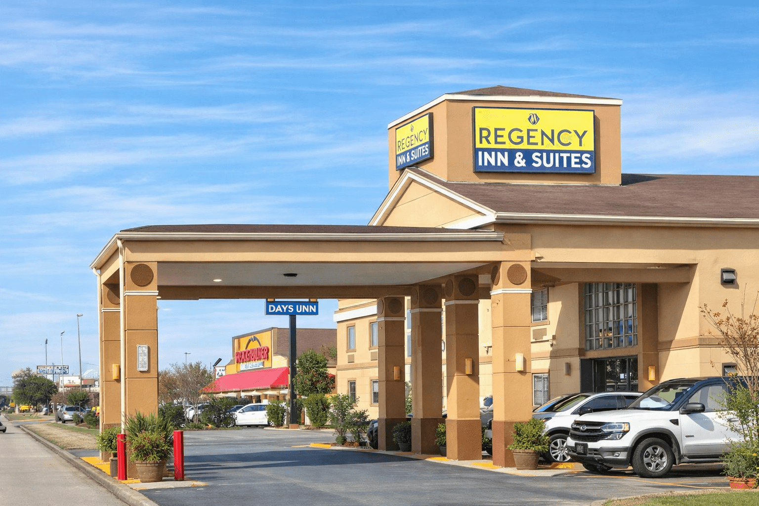 Regency Inn & Suites Houston East I 10 photo 4