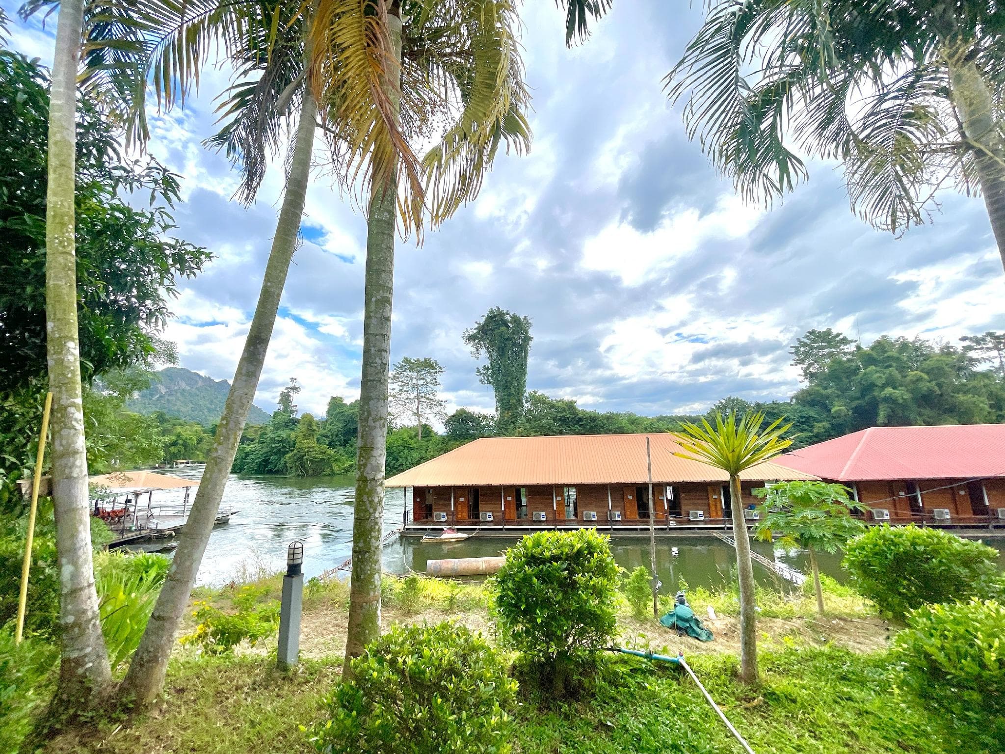 Mataburi River Kwai Resort