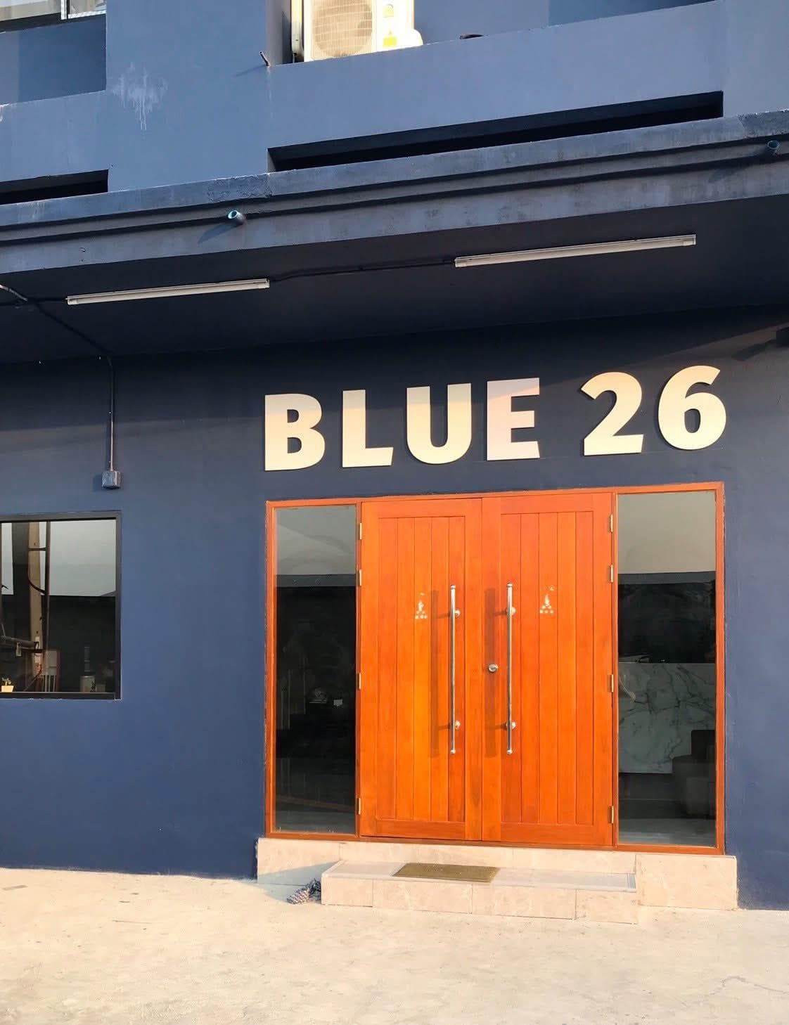 BLUE 26