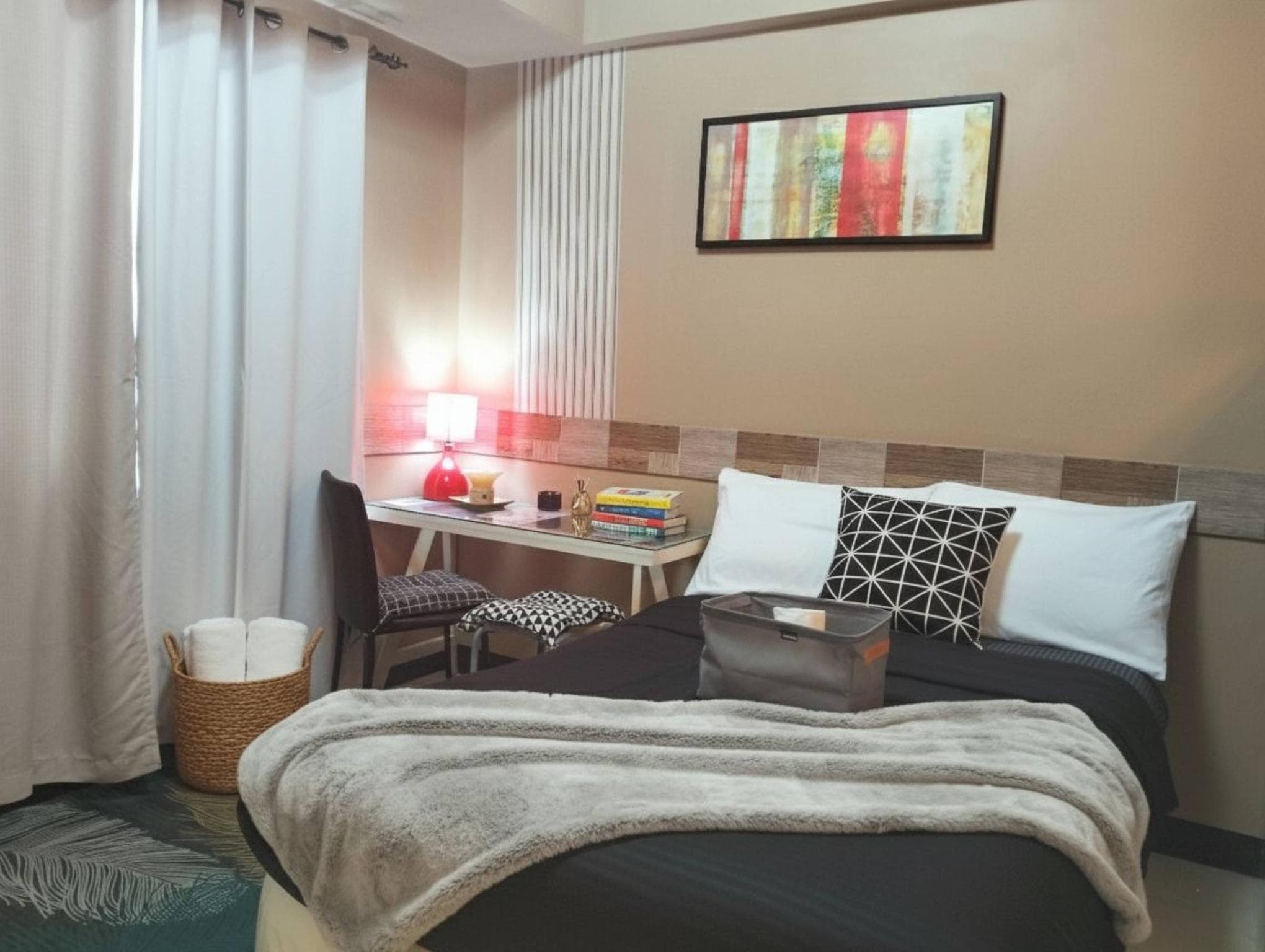 BGC/Mckinley Hill Walking Distance Residences photo 5