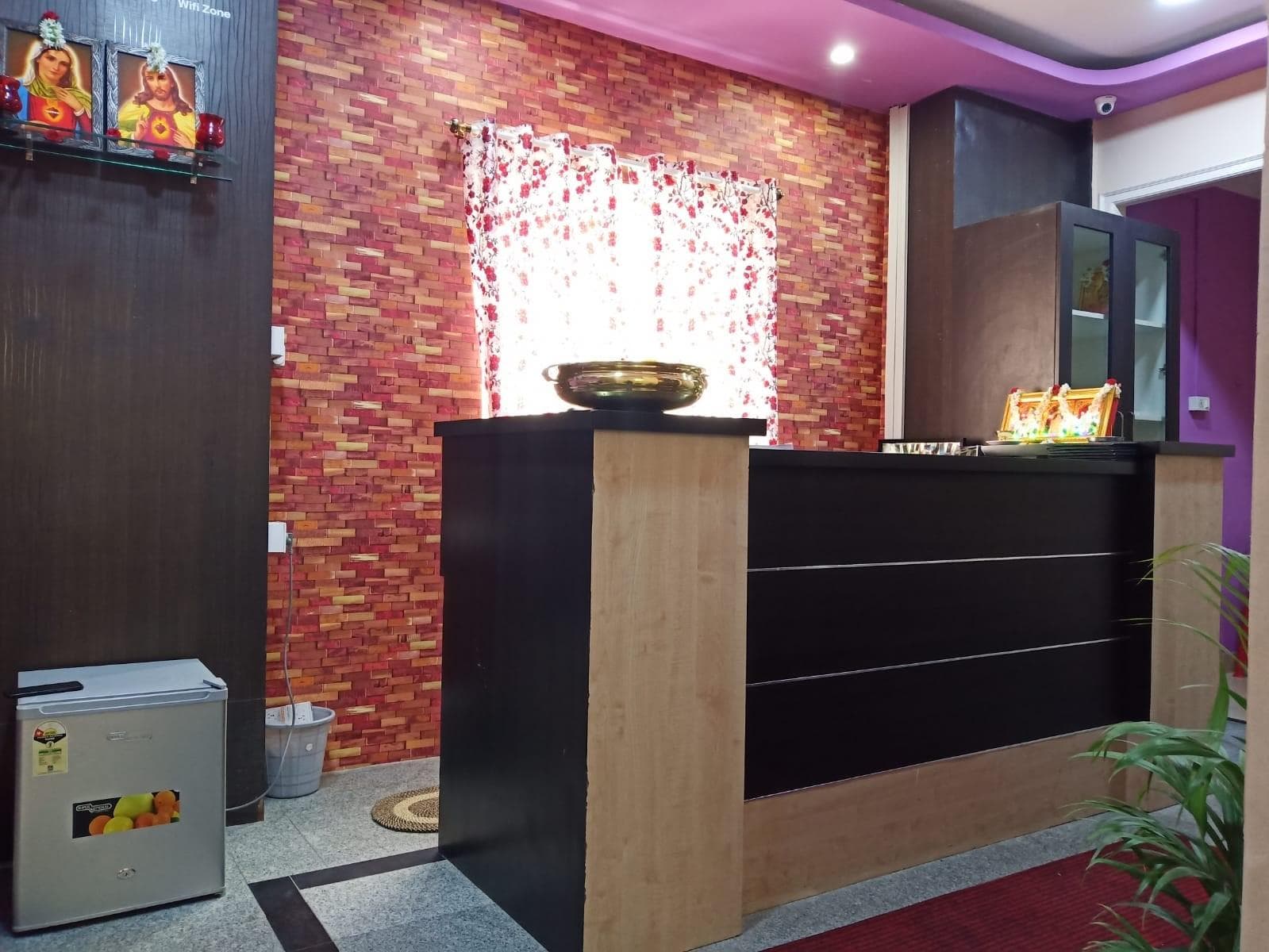 Guru Comforts Executive Room photo 5