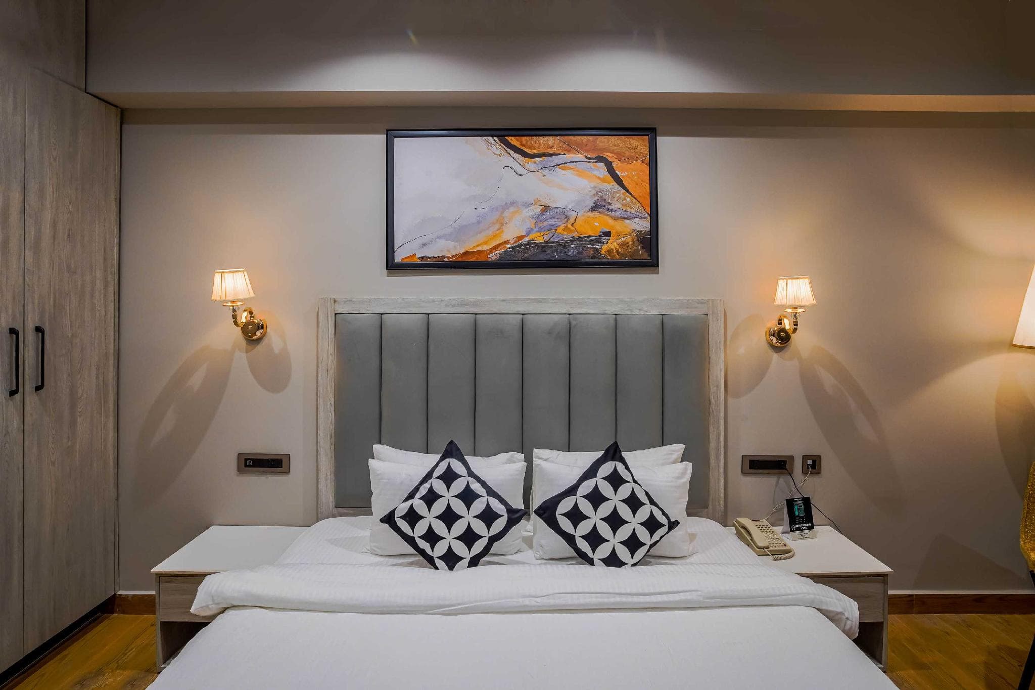 Clubhouse Hotel Chandigarh Mohali photo 2