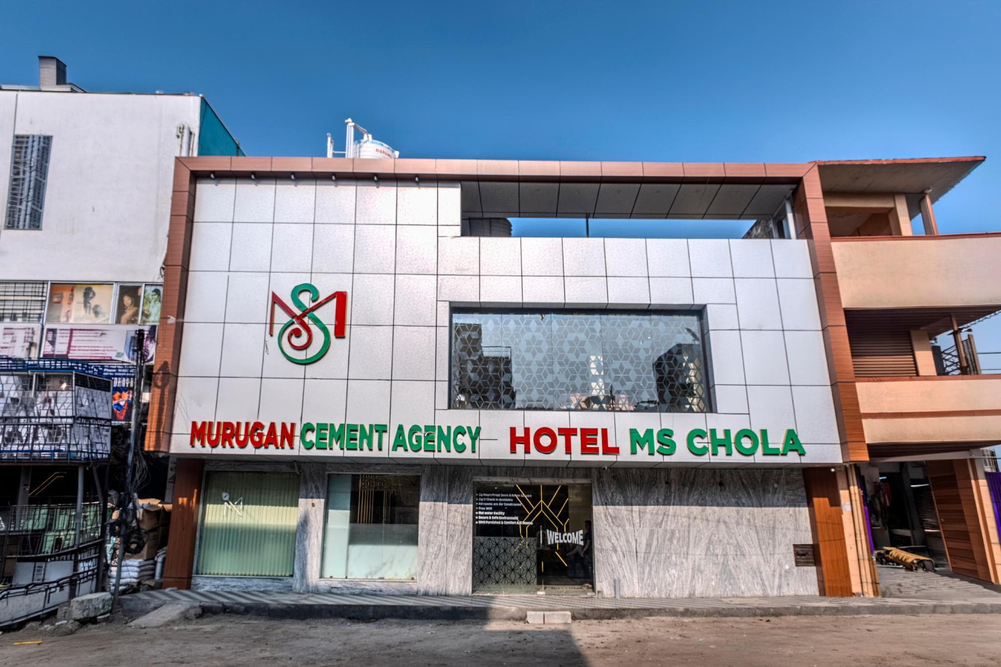 Hotel MS Chola