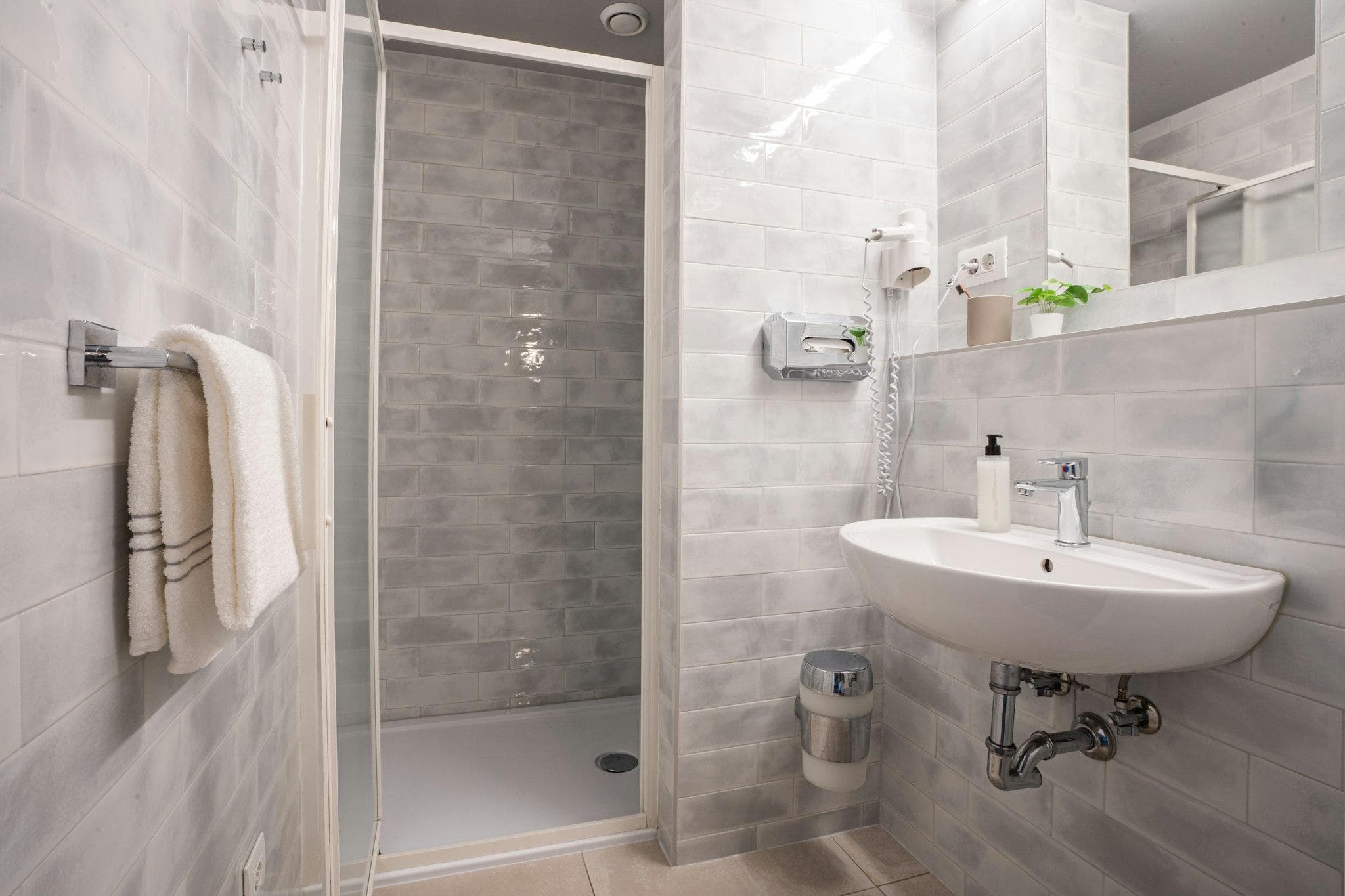 harry's home Salzburg photo 3
