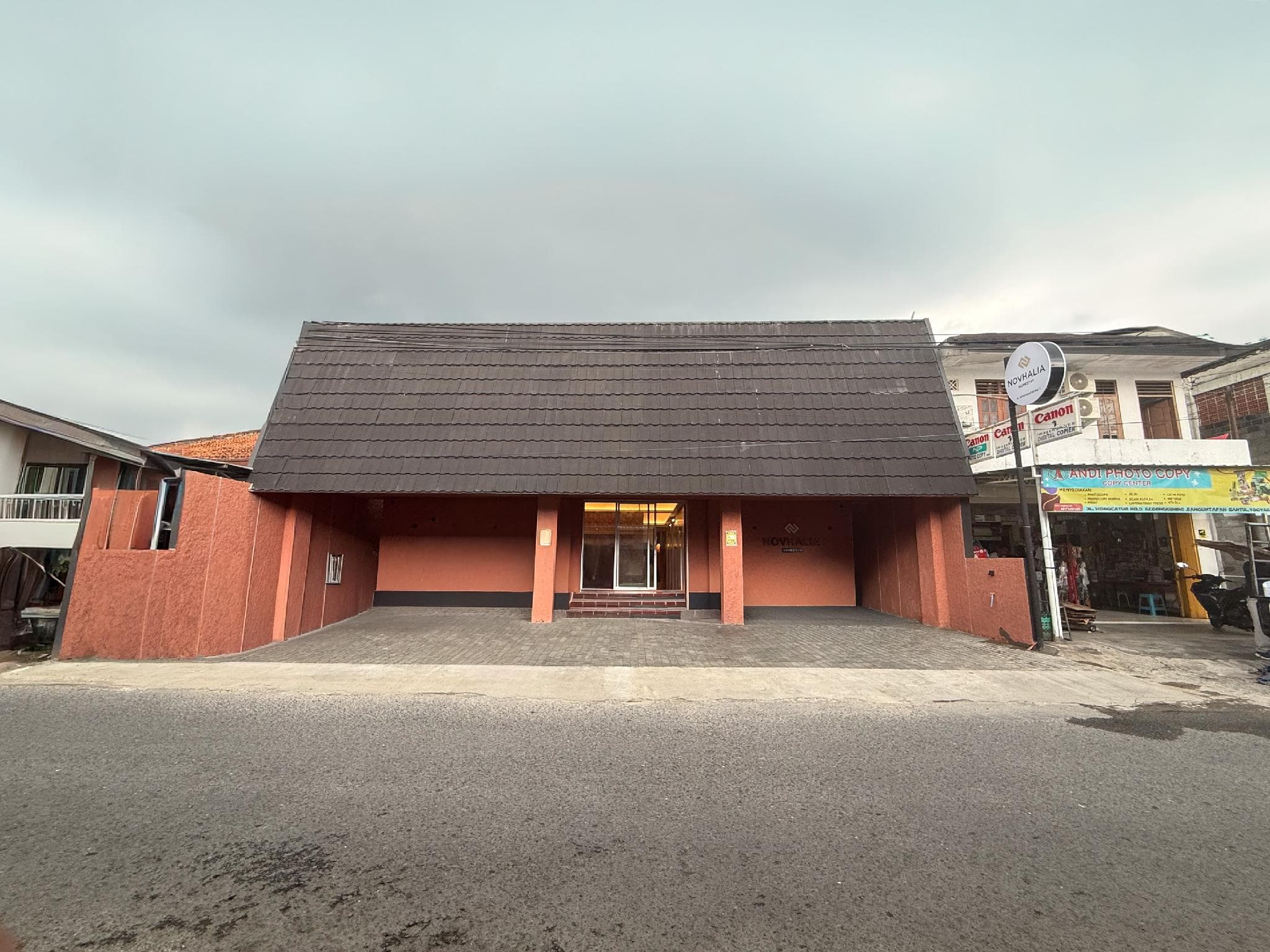 Novhalia Homestay near Jogja Expo Center RedPartner photo 4