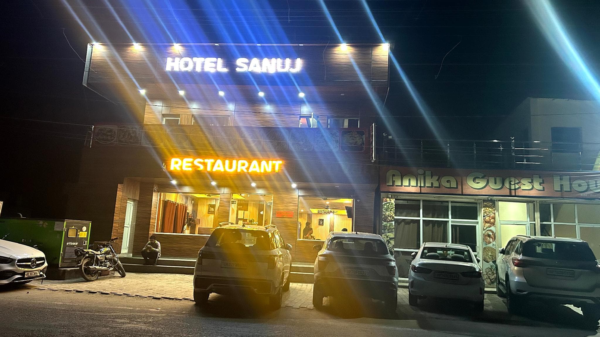 Hotel Sanuj photo 5
