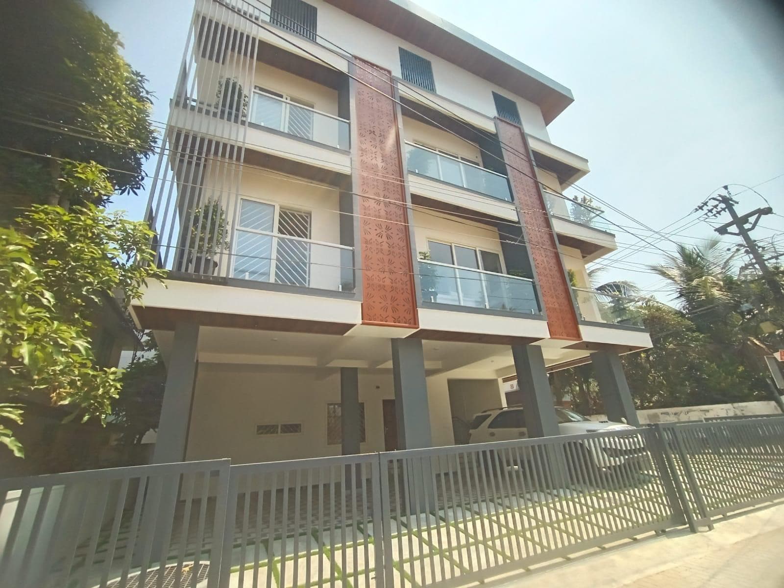 Tropical Stays - TG homes