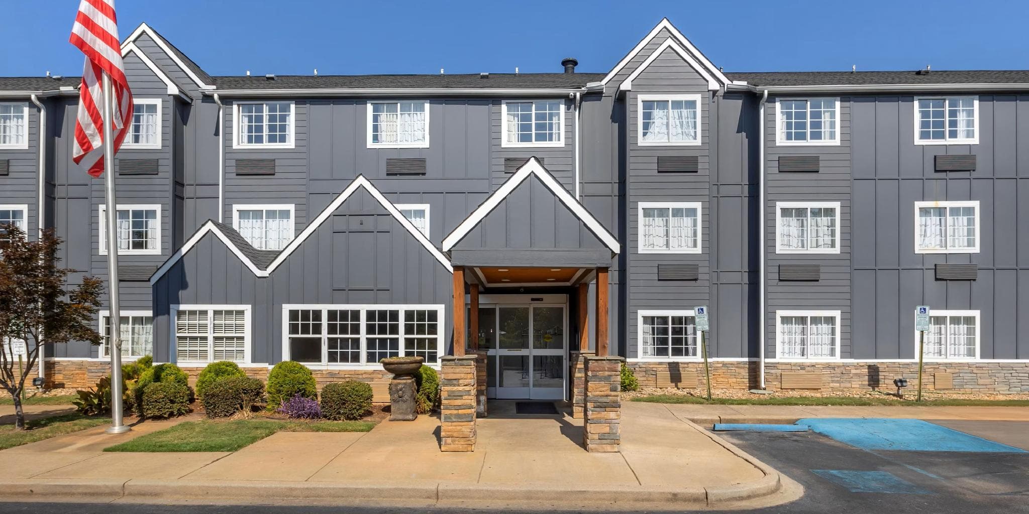 Greenville Pelham Inn by IHG