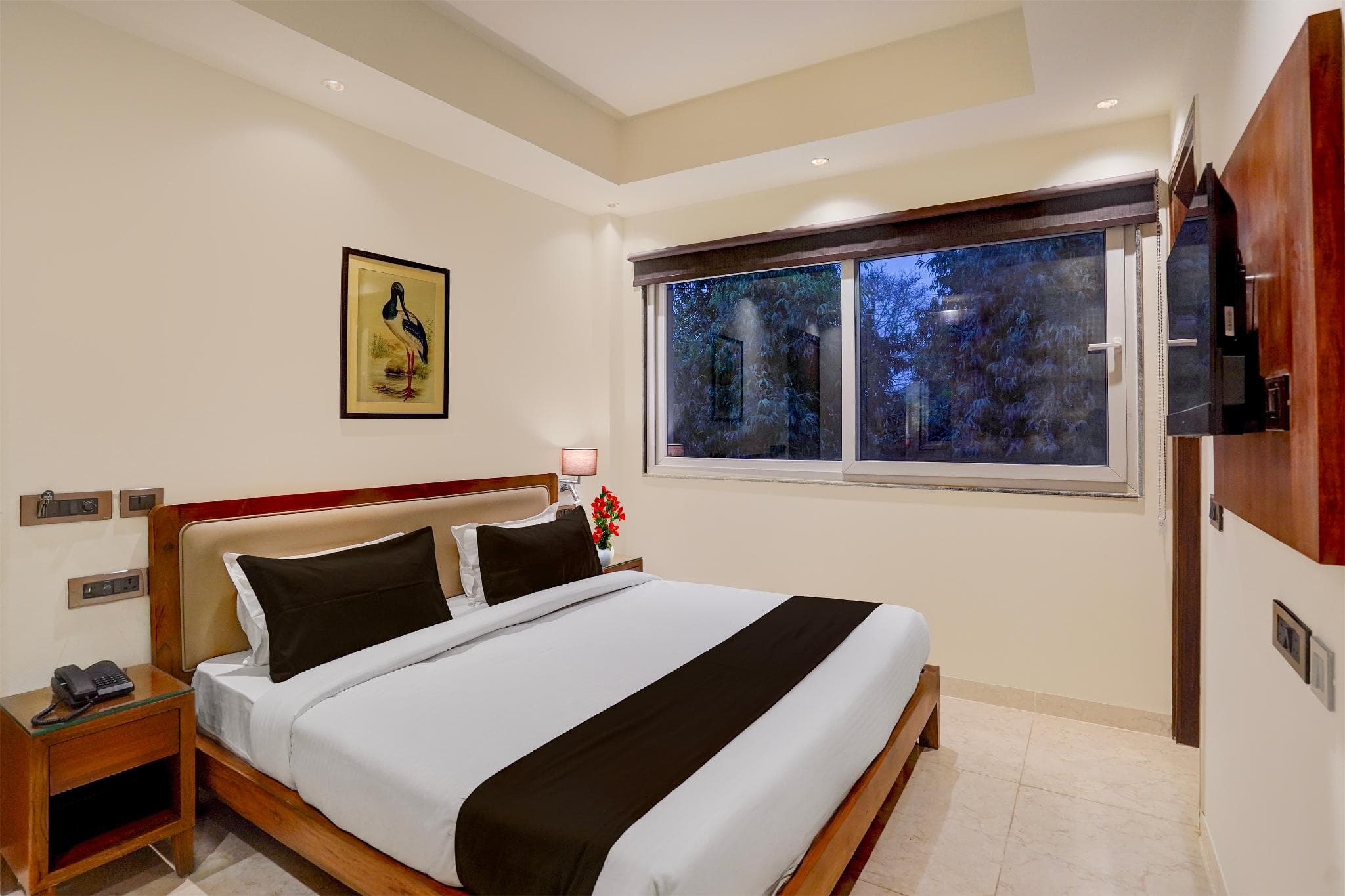 Townhouse Oak Sector 31 Noida photo 2