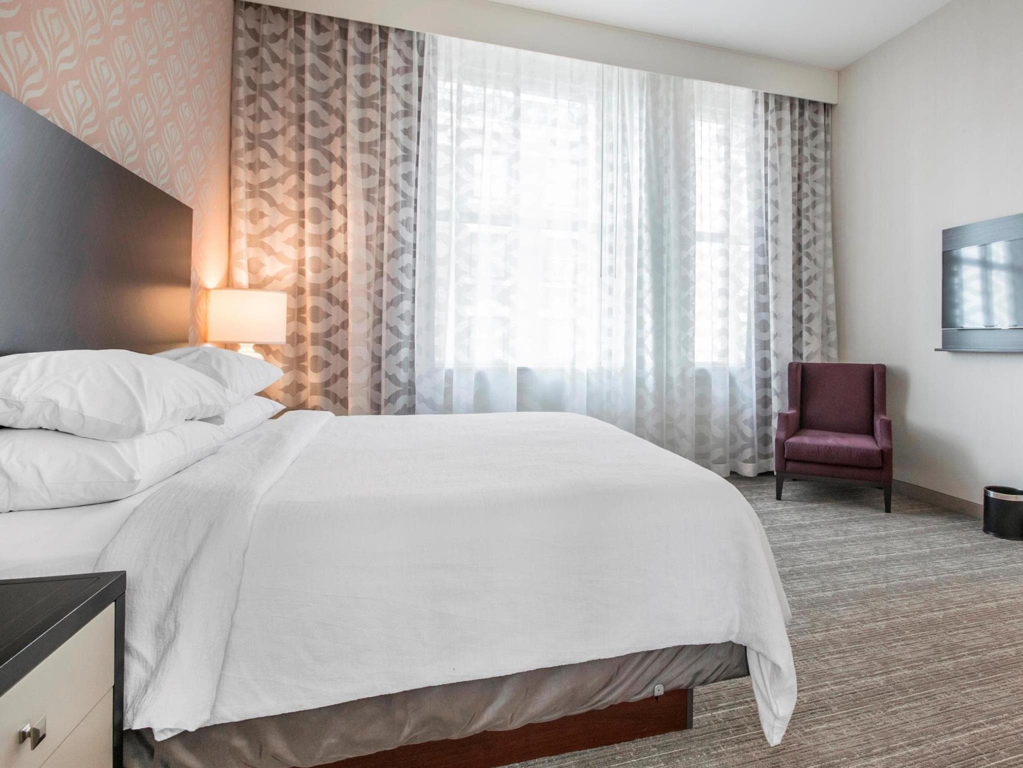 Embassy Suites by Hilton Louisville Downtown photo 3