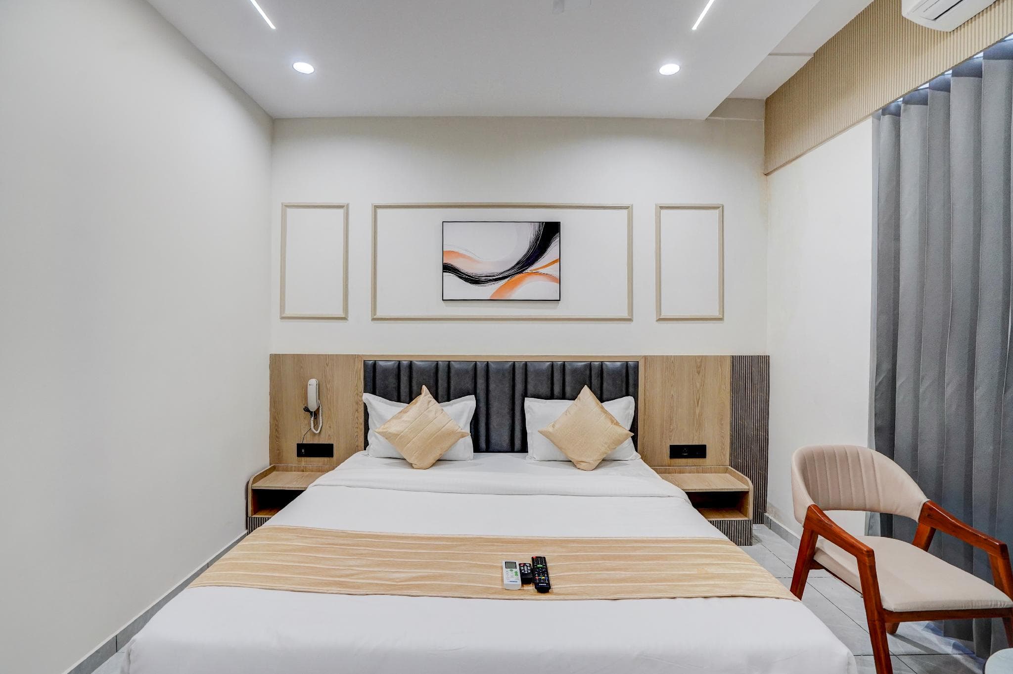 HOTEL LEGENTA photo 2