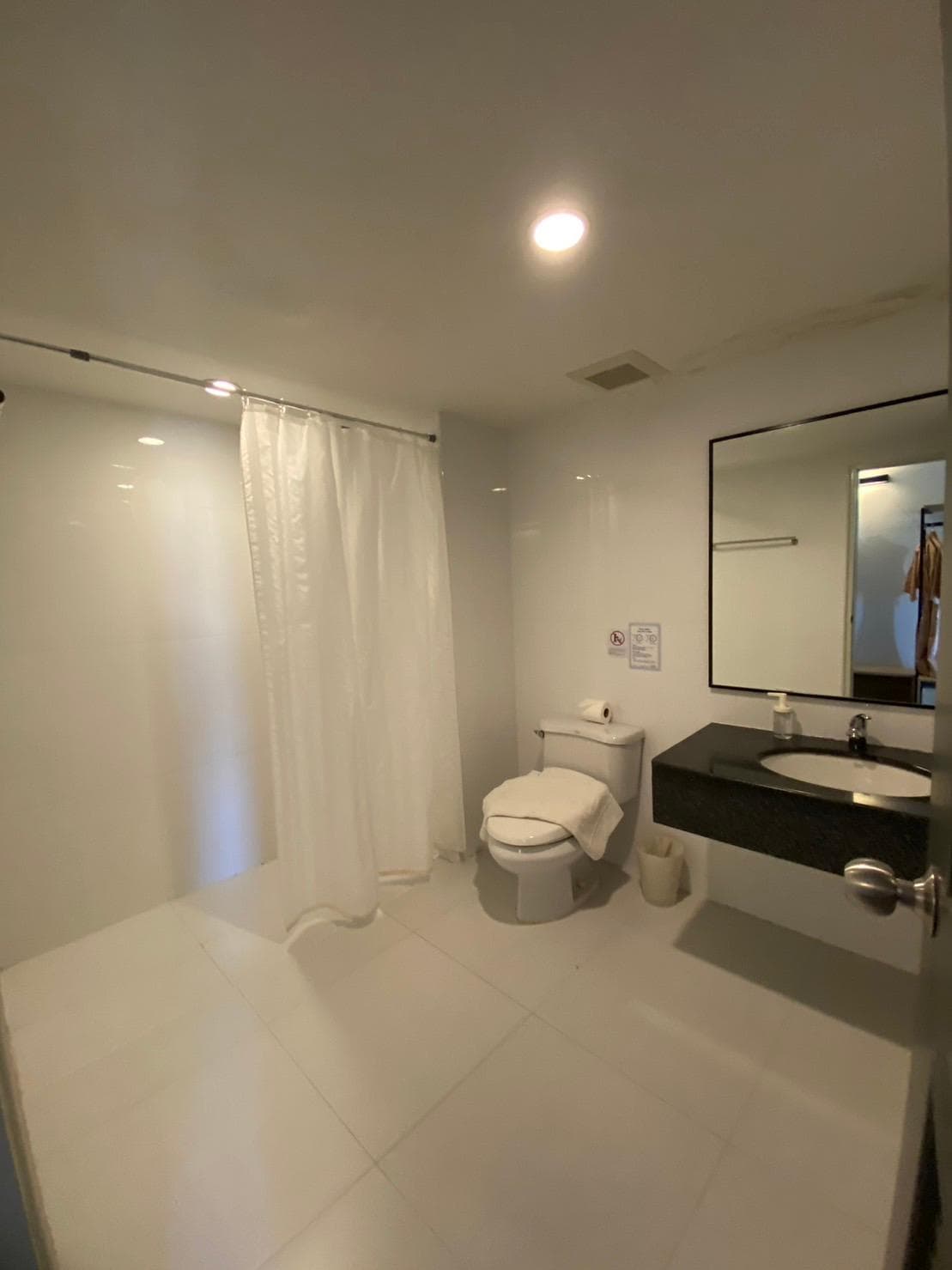 Carnation Residence photo 4