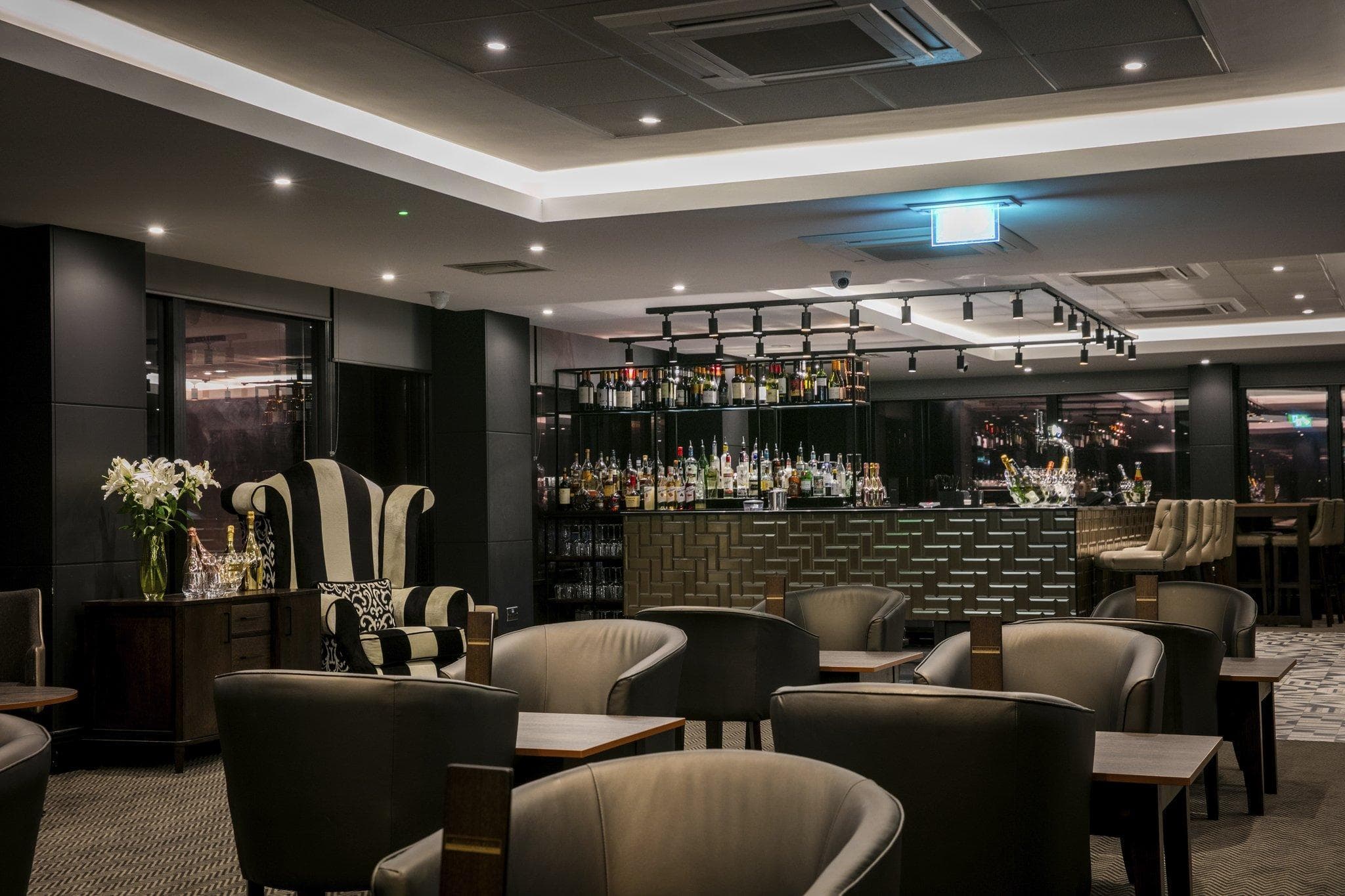 Crowne Plaza Plymouth By IHG photo 5