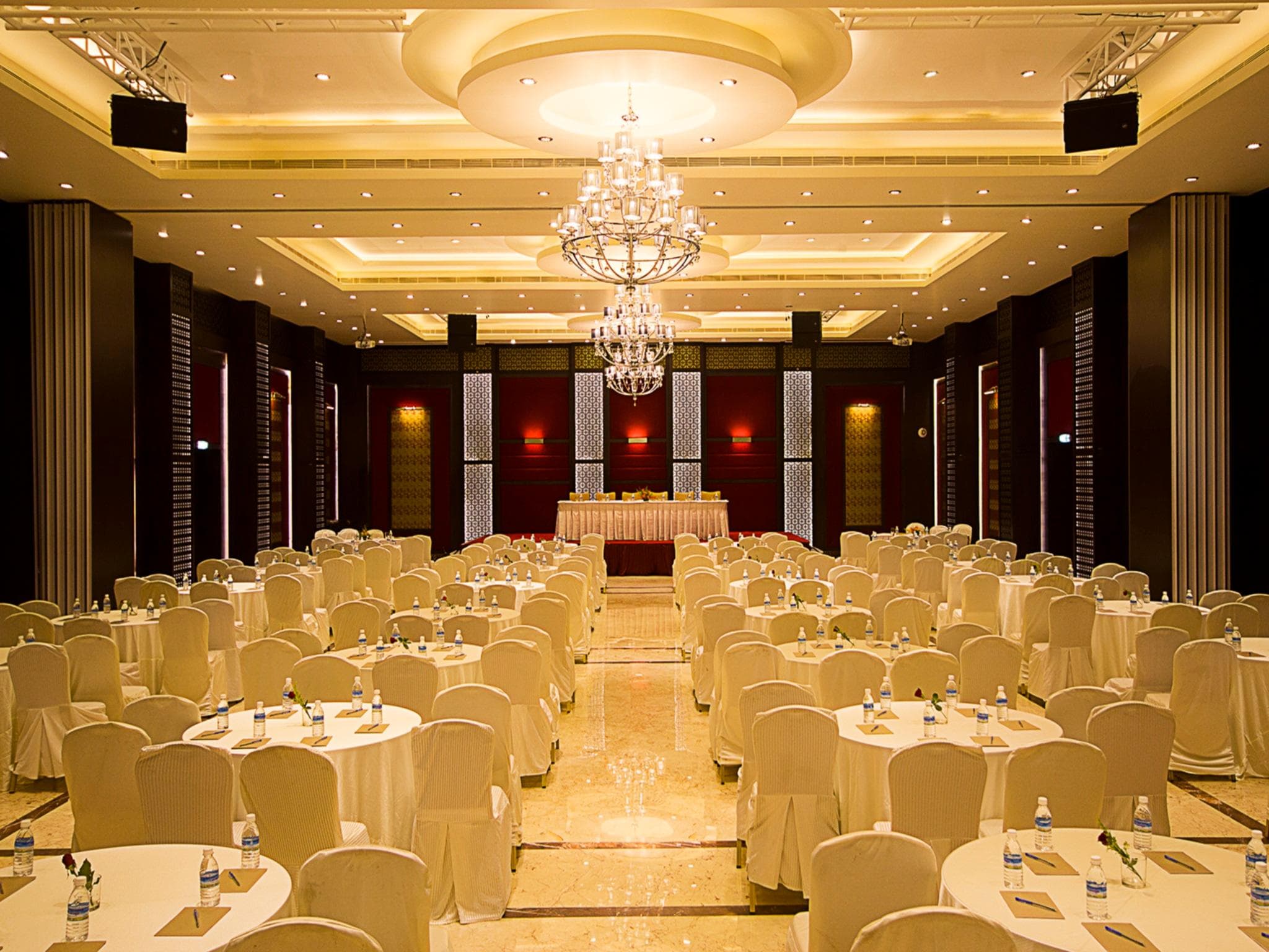 Anandha Inn Convention Centre and Suites photo 5