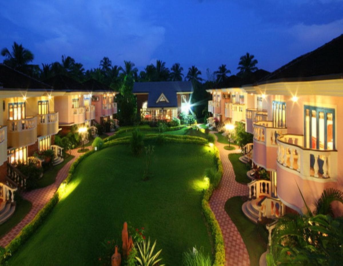 Coconut Grove Beach Resort photo 3