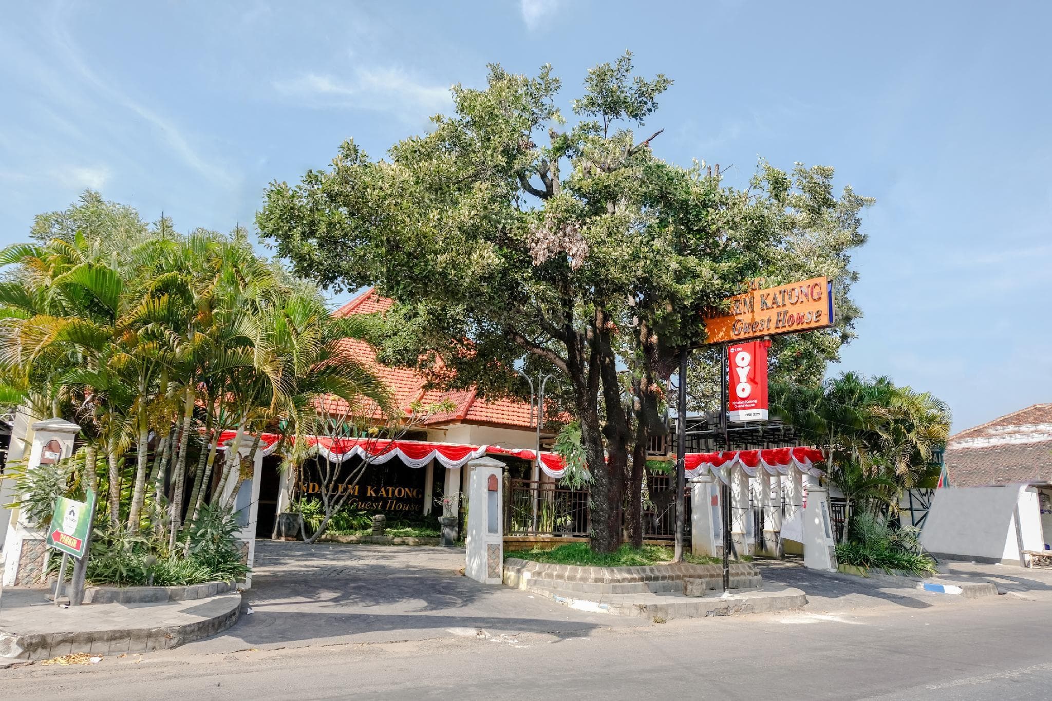 OYO 1190 Ndalem Katong Guest House photo 3