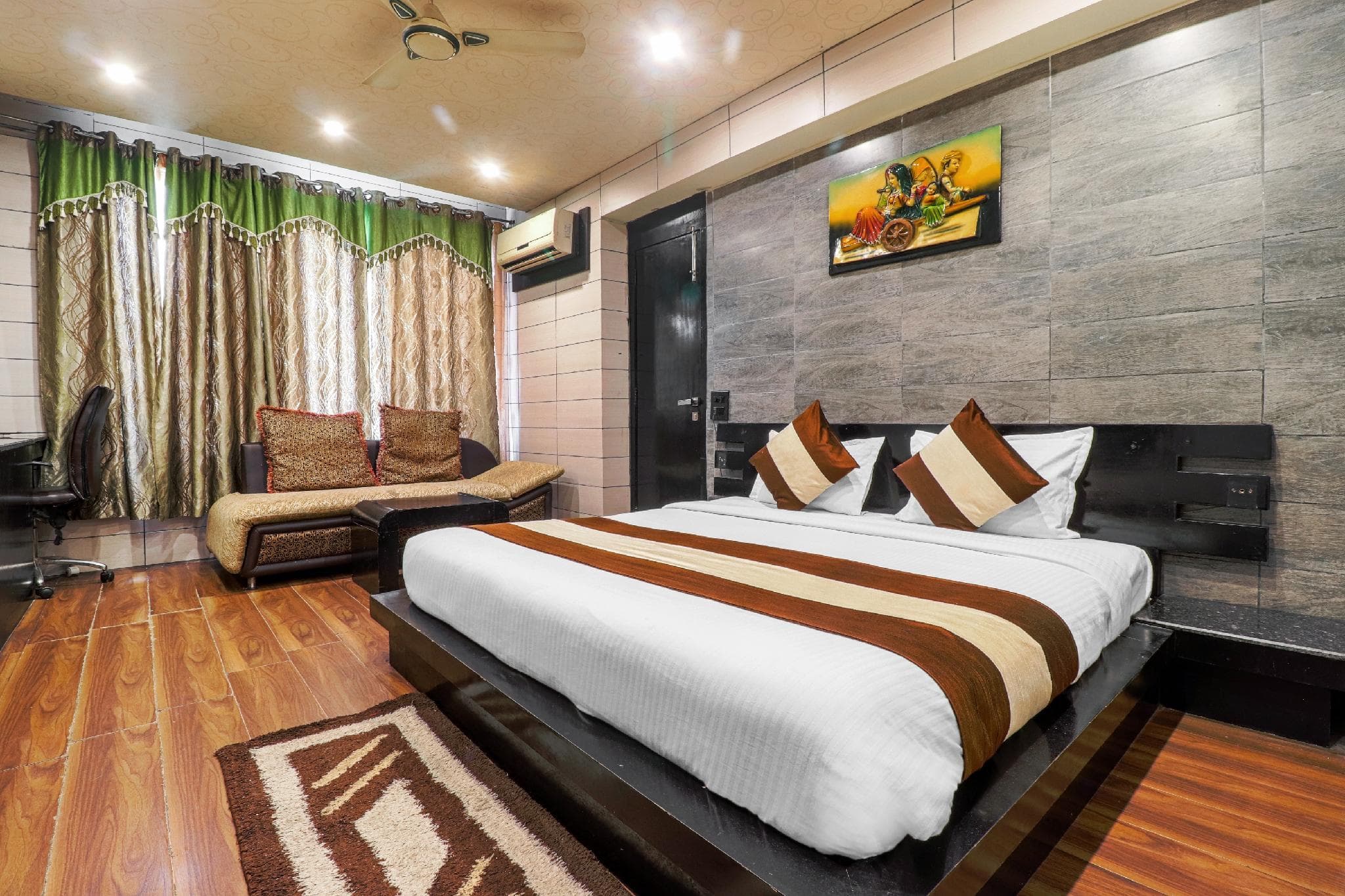 Hotel Grand Shiva