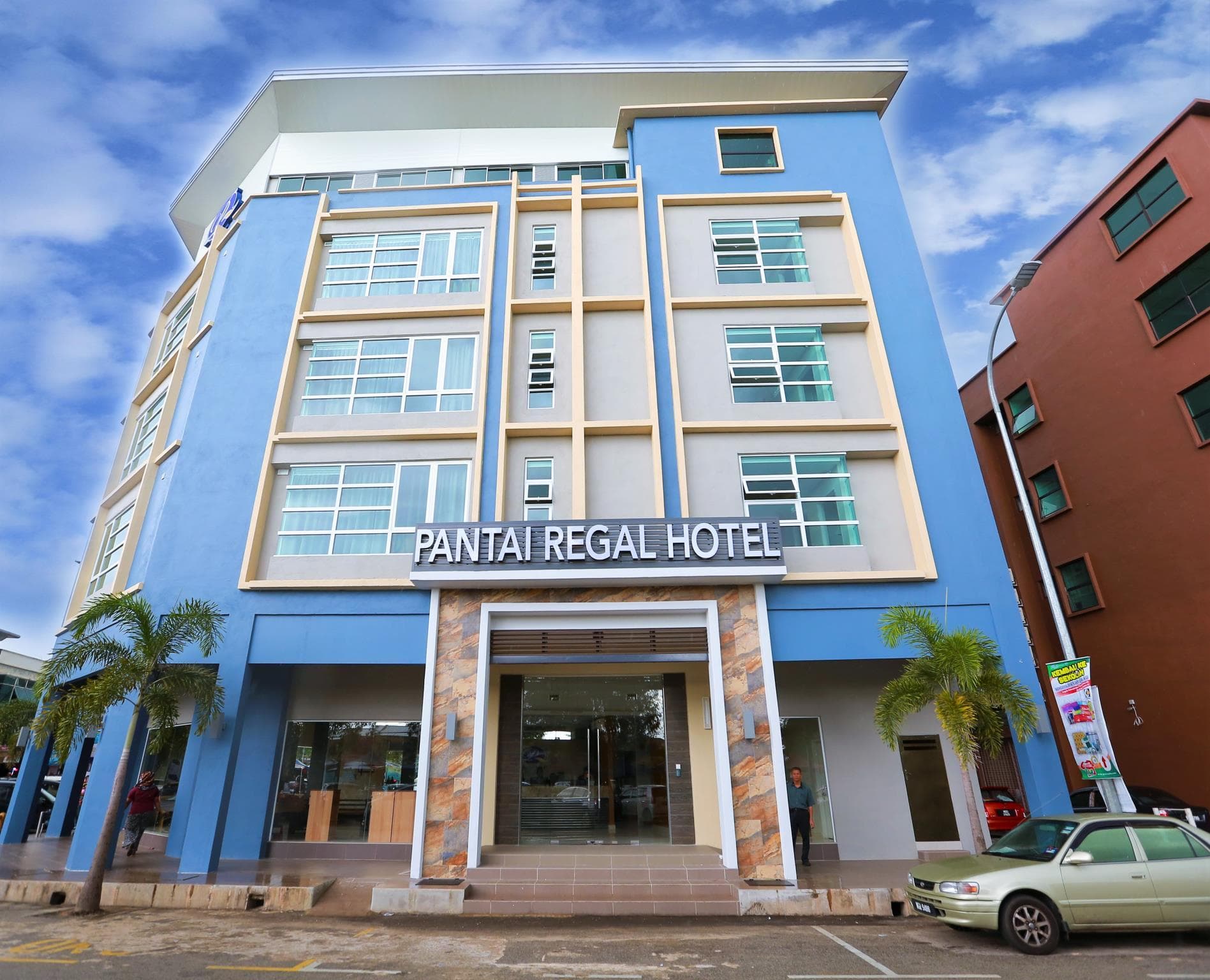 Pantai Regal Hotel