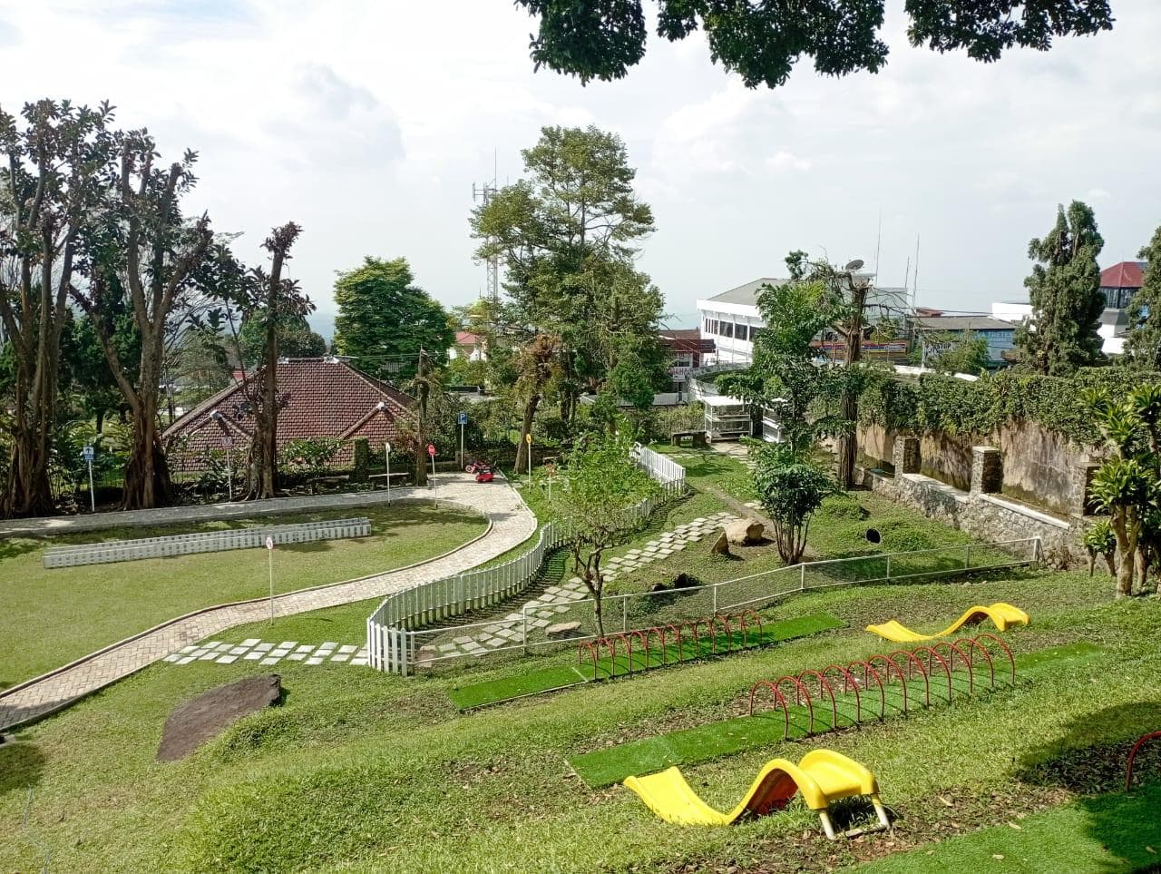Surya Hotel and Cottages Prigen