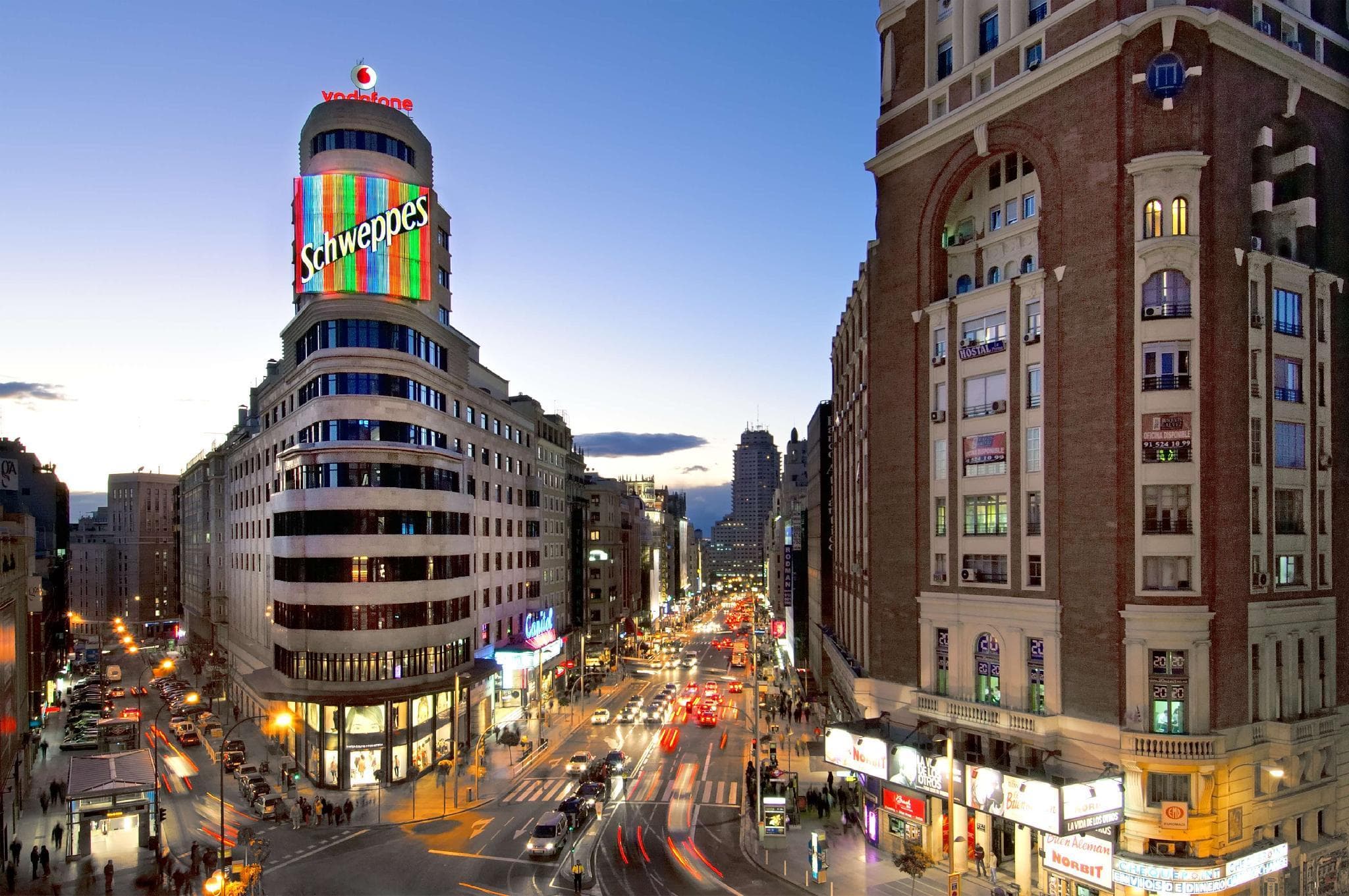 Vincci Capitol Hotel