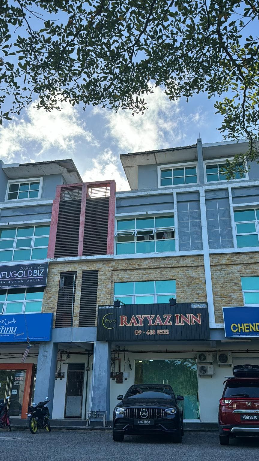 RAYYAZ INN